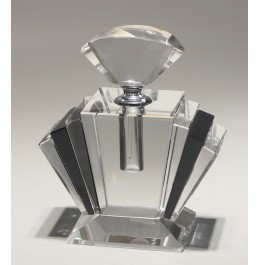 KRİSTAL PARFÜM ŞİŞESİ 14x7x16CM KRİSTAL PARFÜM ŞİŞESİ 14x7x16CM