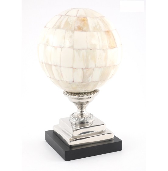 NİKEL STAND ÜZERİNDE BEYAZ KEMİK TOPU 15x25CM